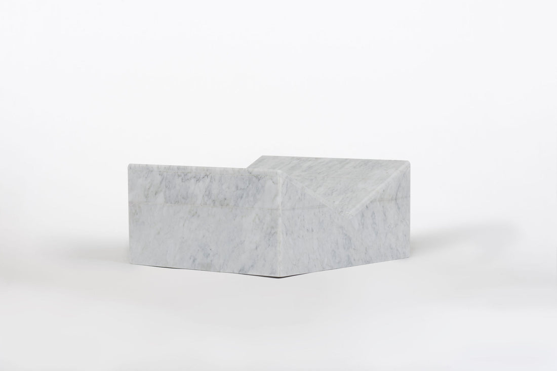 Bowtie Bookstand - White