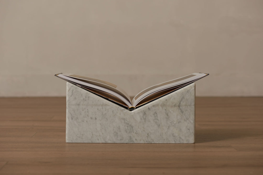 Bowtie Bookstand - White