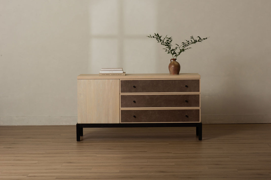 Petite Monica Console