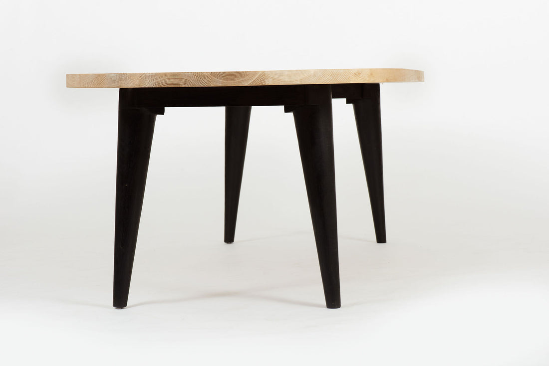 Gavitella Dining Table