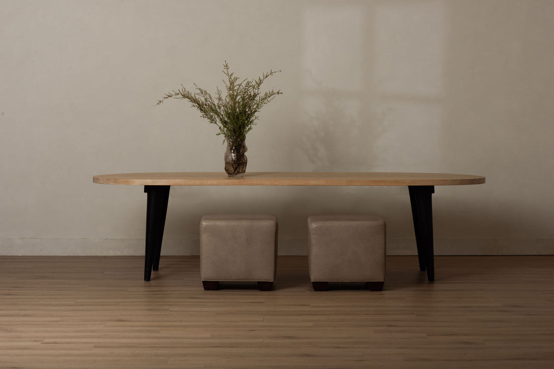 Gavitella Dining Table