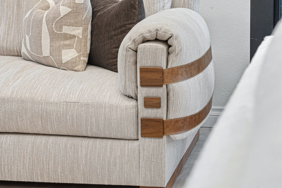 Claude Sofa