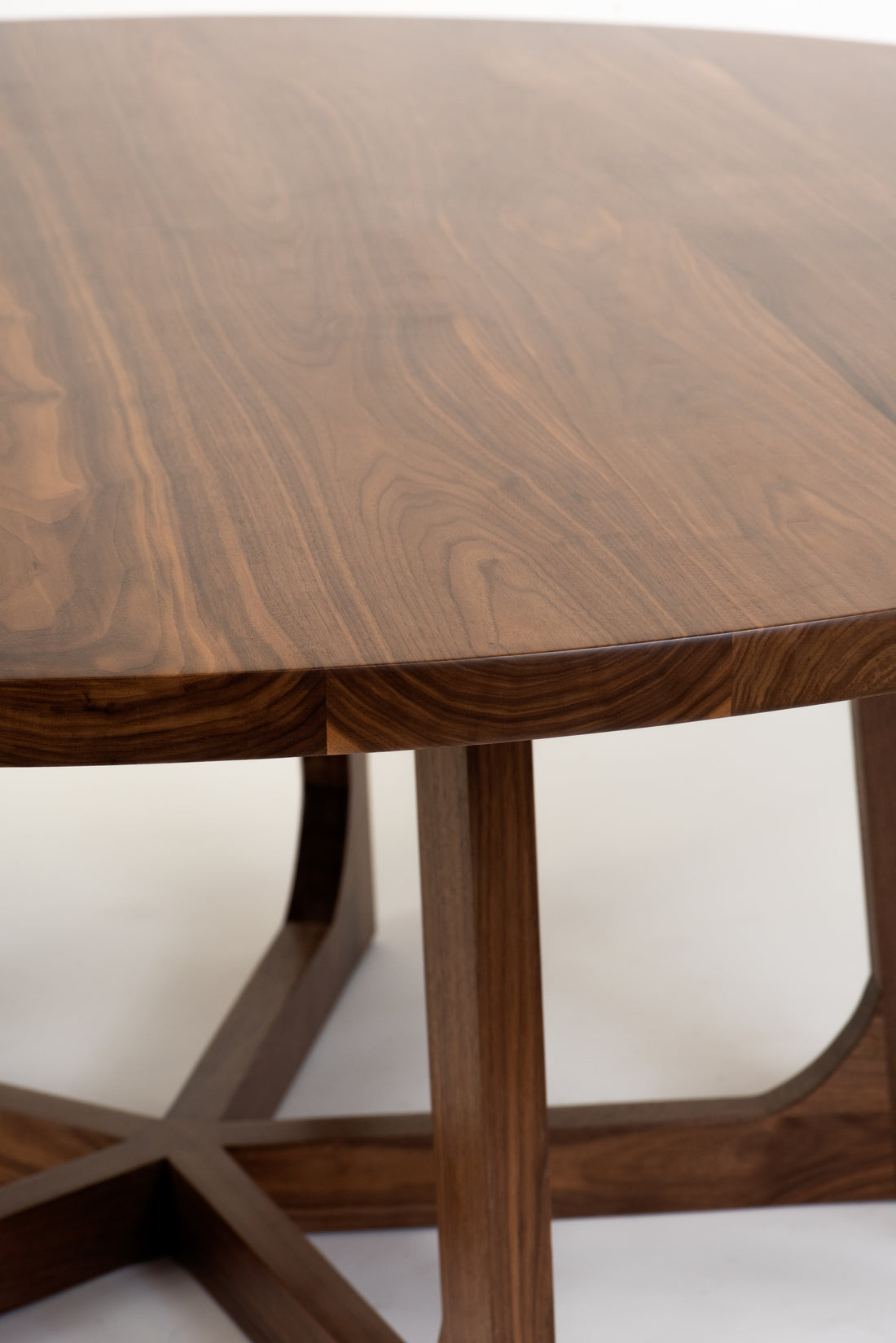 Winslow Dining Table