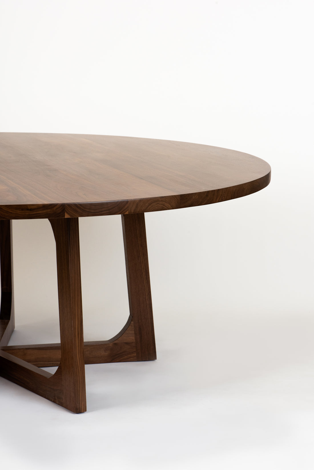 Winslow Dining Table