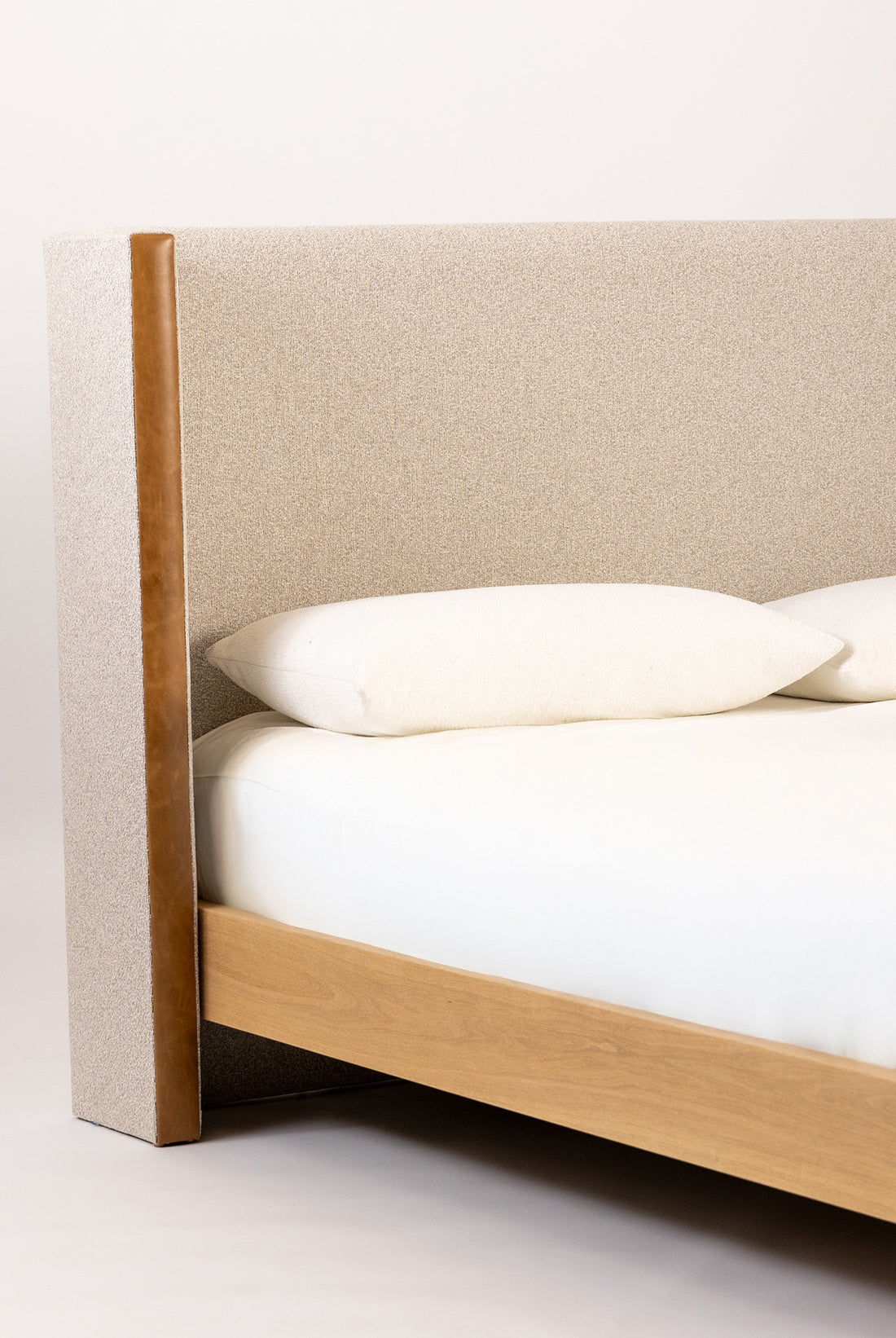 Rowe Bed