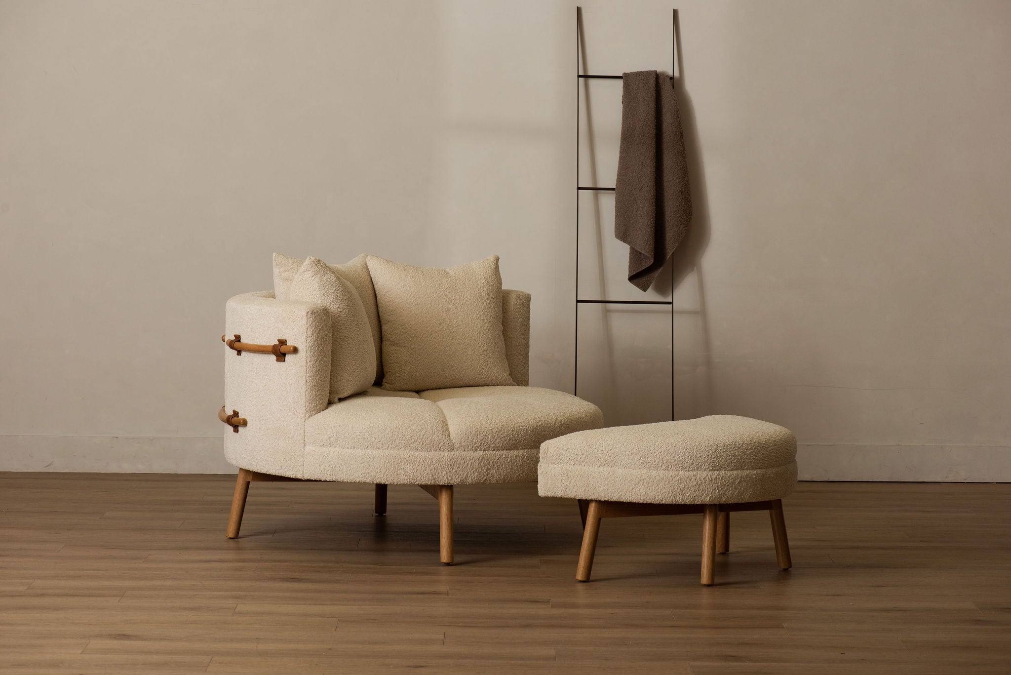 Checked cuddle chair discount